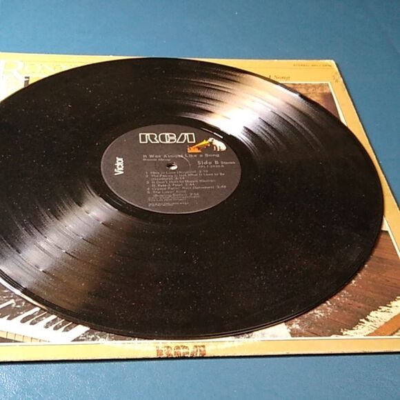 Ronnie Milsap Vinyl Record Album It Was Almost Like A Song - Picture 7 of 8